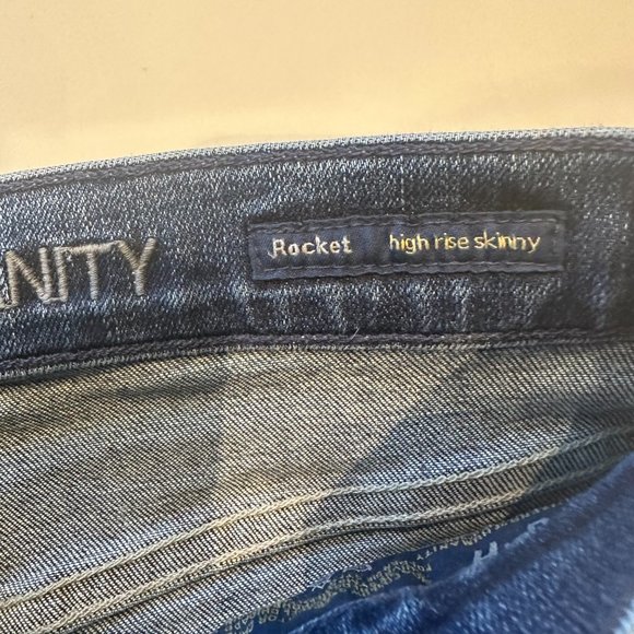 Citizens of Humanity Rocket High Rise Distressed Skinny Jeans - Picture 8 of 13